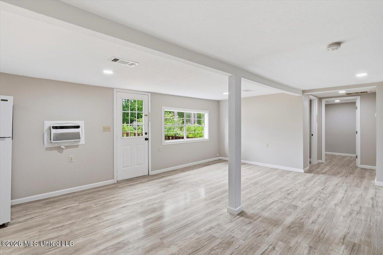 668 Rose Hill Road Property Photo 8