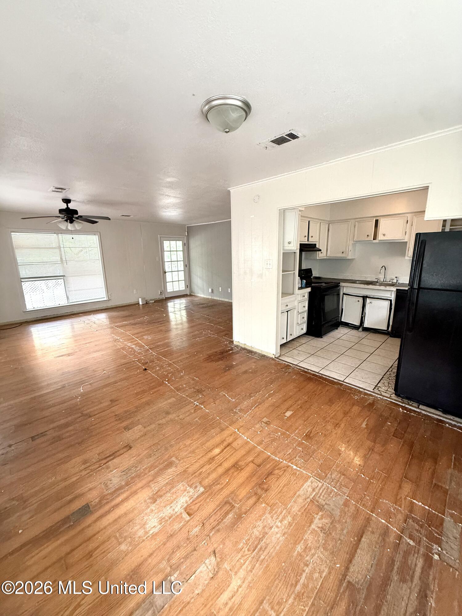 8824 Mermaid Avenue Property Photo 4