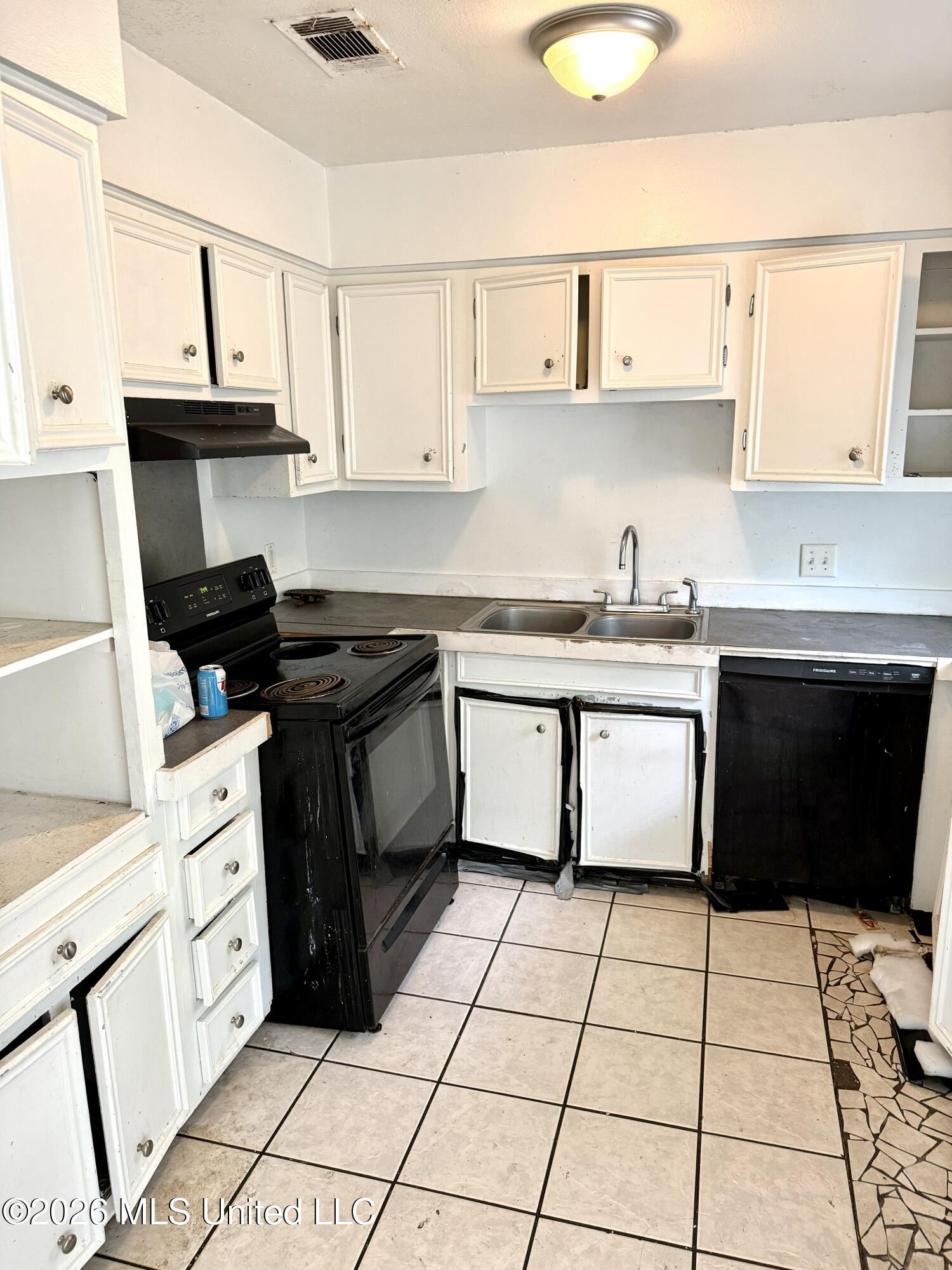 8824 Mermaid Avenue Property Photo 6