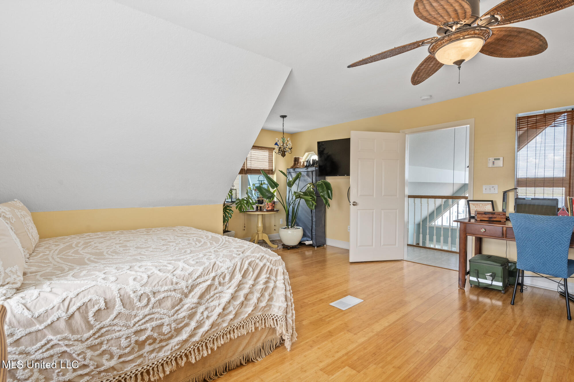 146 Elaine Drive Property Photo 19