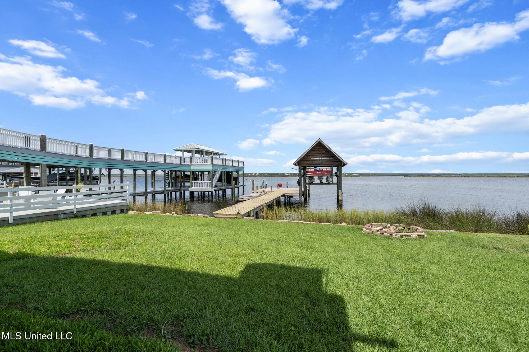 146 Elaine Drive Property Photo 29
