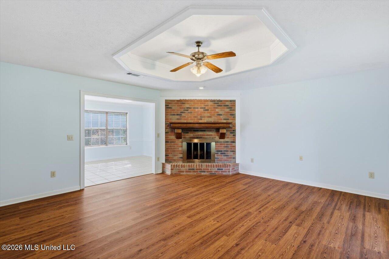 118 Spanish Moss Drive Property Photo 6