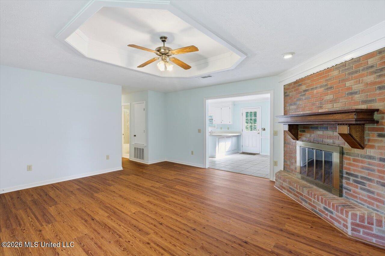 118 Spanish Moss Drive Property Photo 8