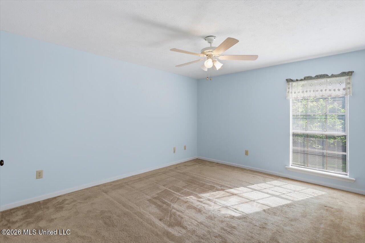 118 Spanish Moss Drive Property Photo 16