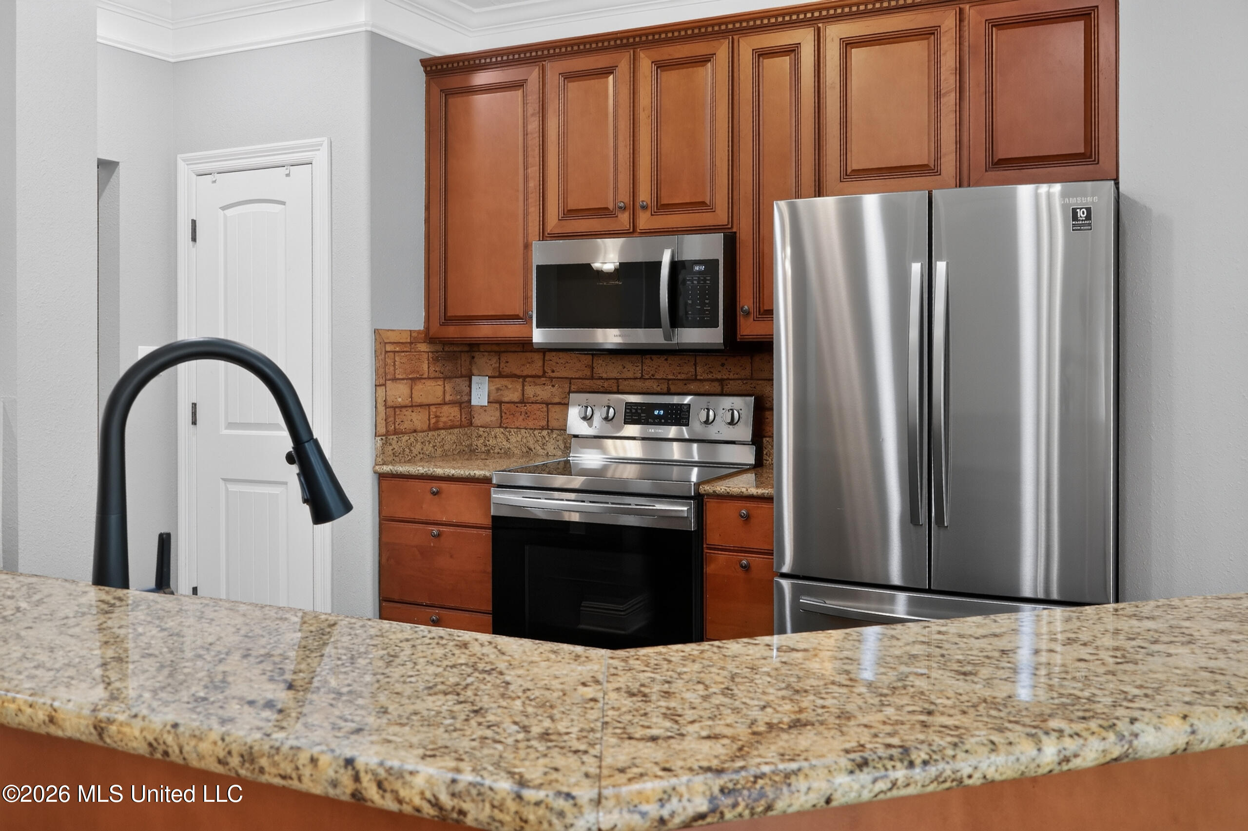 6717 Westwind Drive Property Photo 15