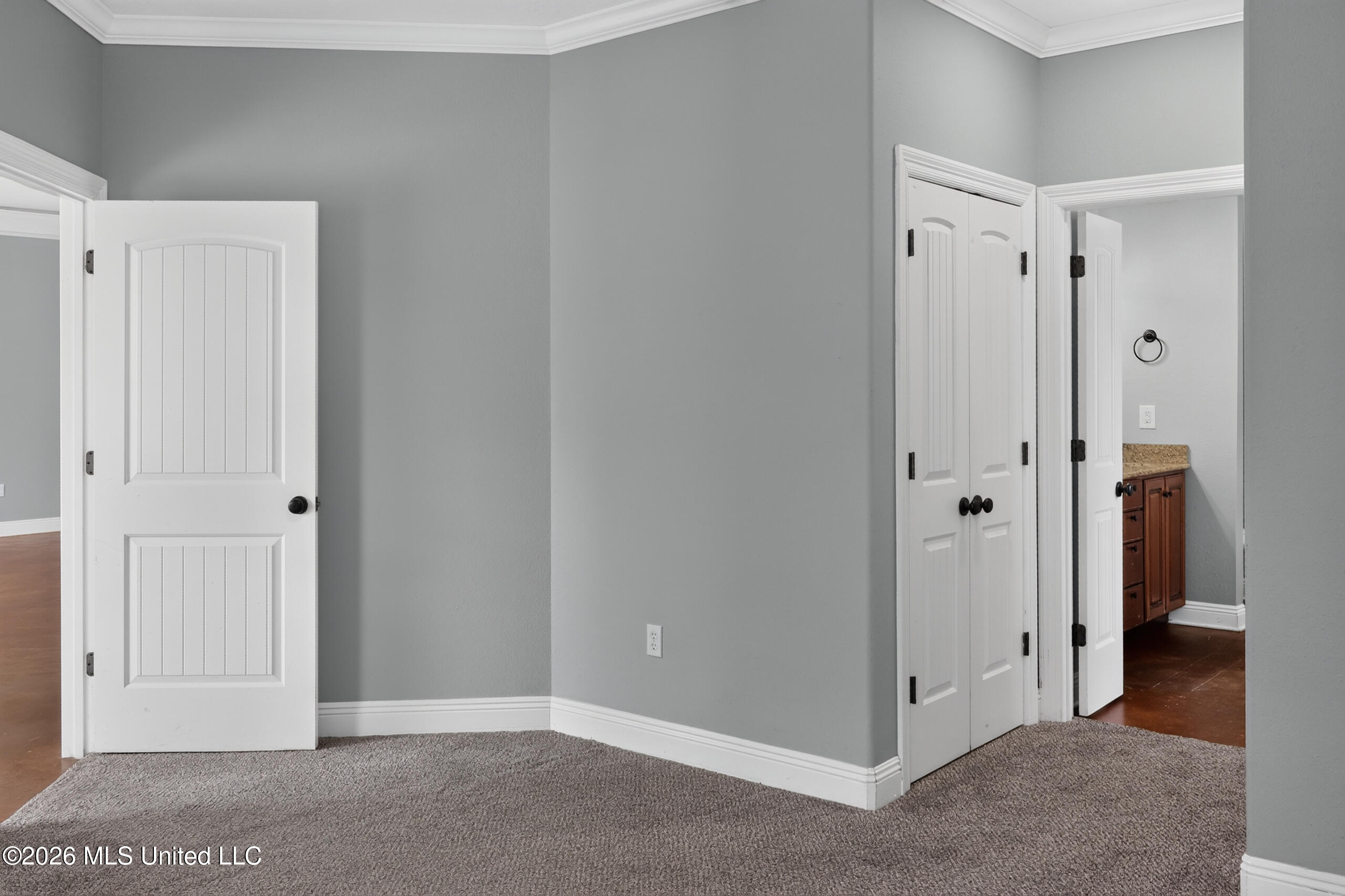 6717 Westwind Drive Property Photo 27