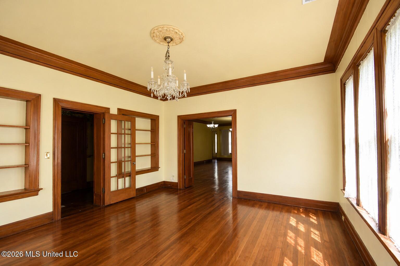 705 Grand Boulevard Property Photo 5