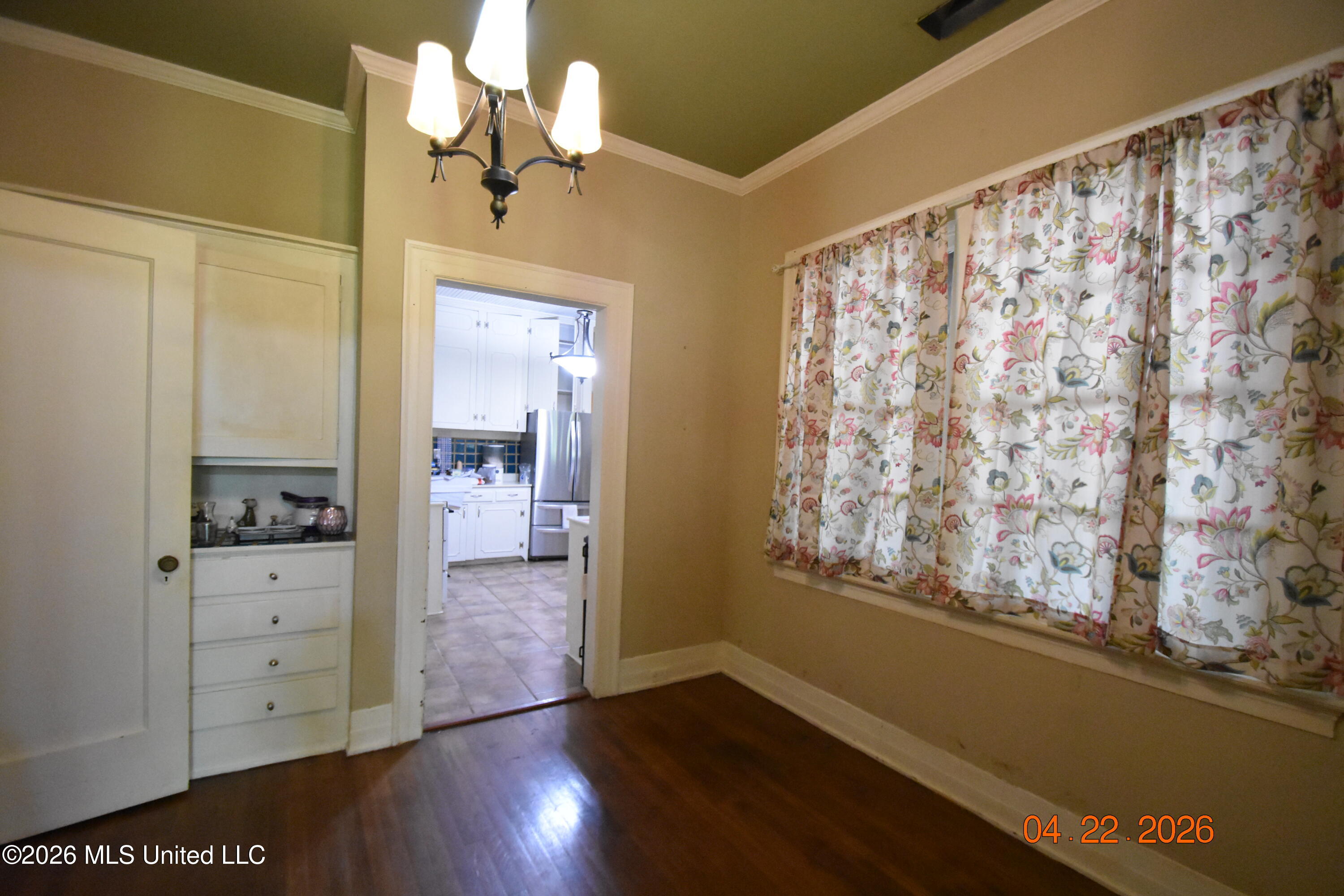 705 Grand Boulevard Property Photo 7