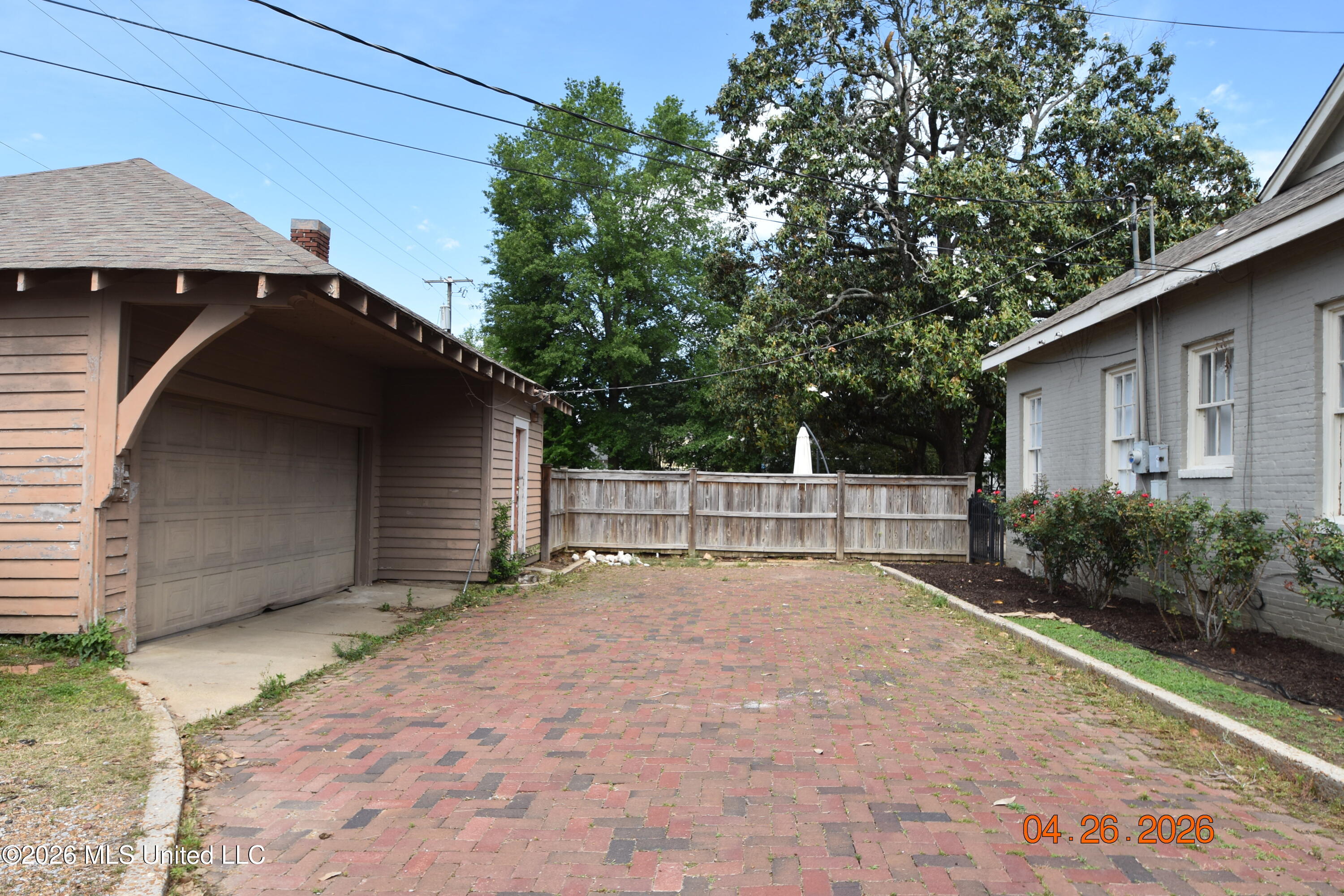 705 Grand Boulevard Property Photo 23