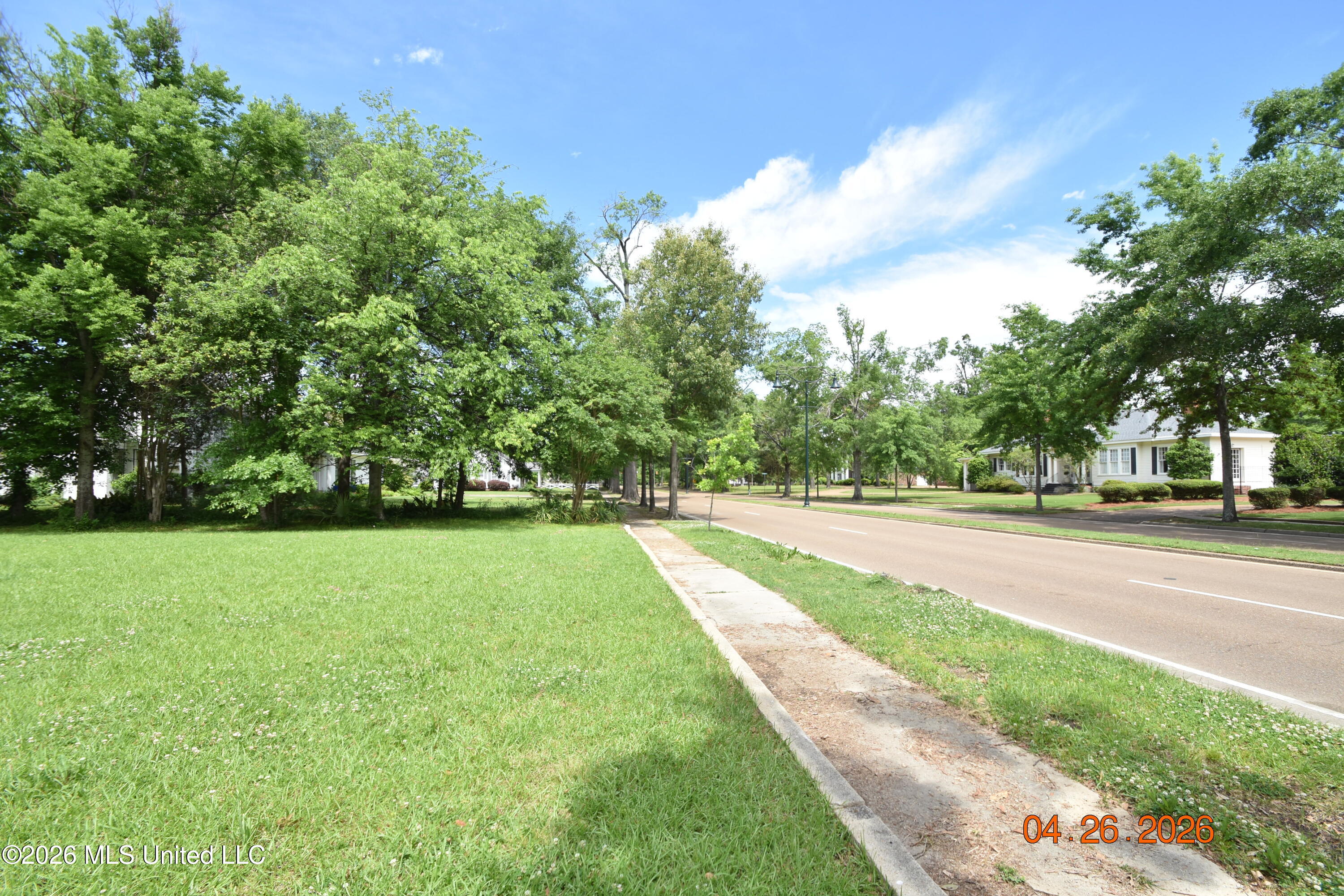 705 Grand Boulevard Property Photo 28