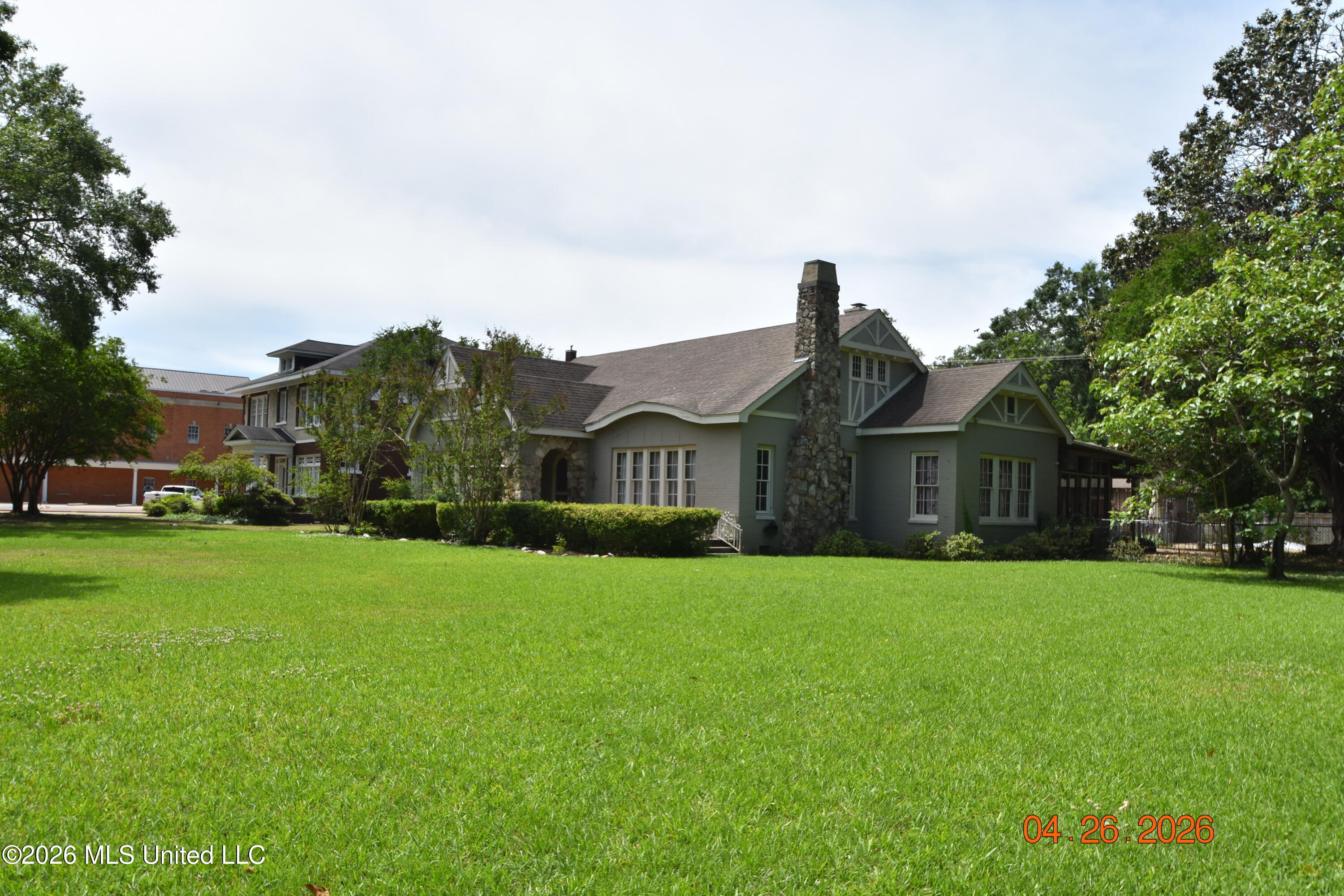 705 Grand Boulevard Property Photo 30