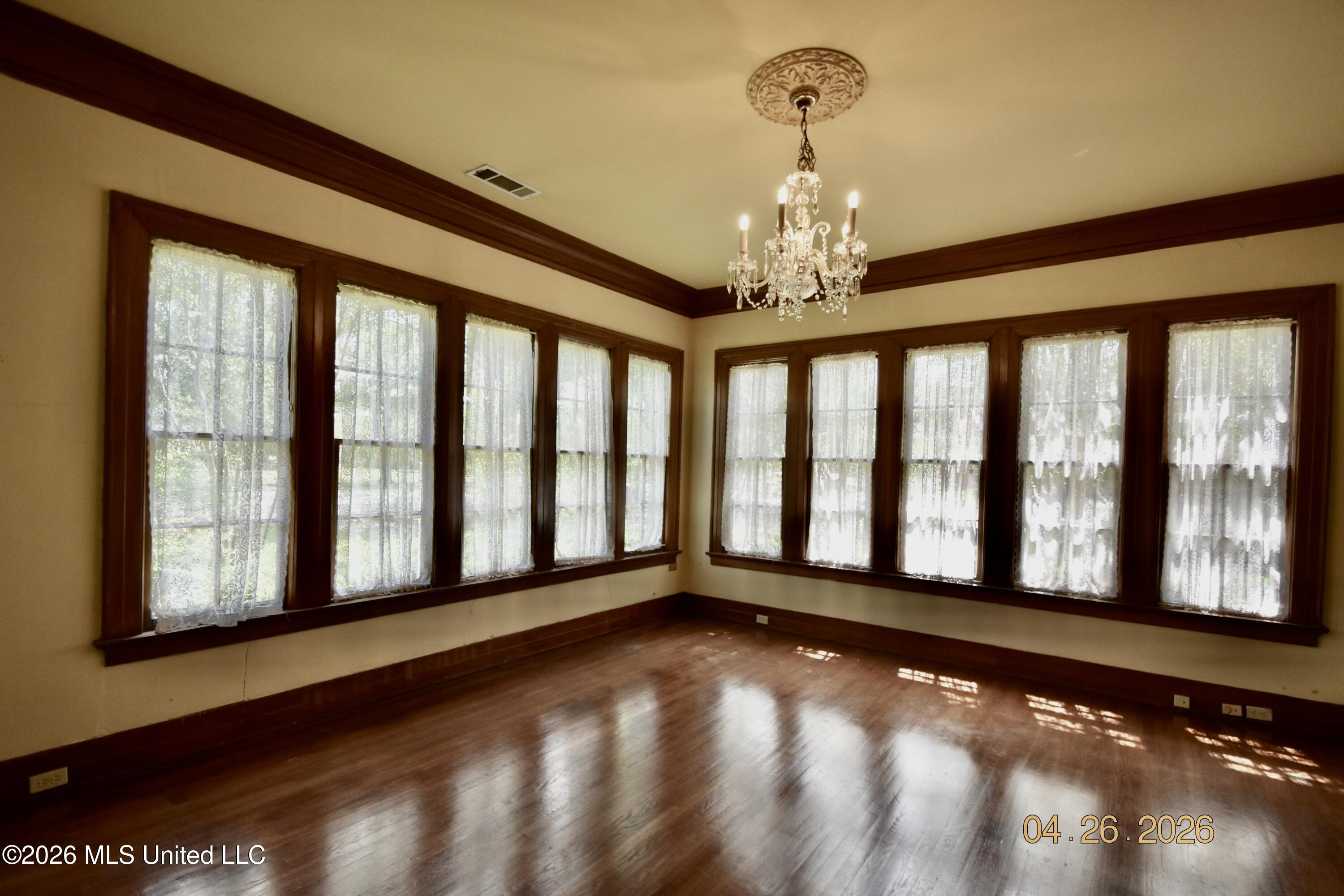 705 Grand Boulevard Property Photo 36
