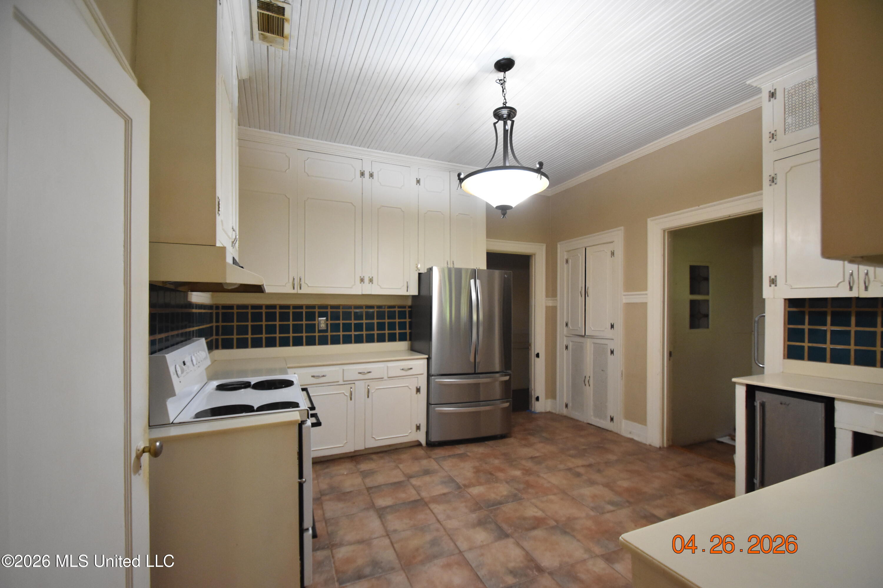 705 Grand Boulevard Property Photo 45