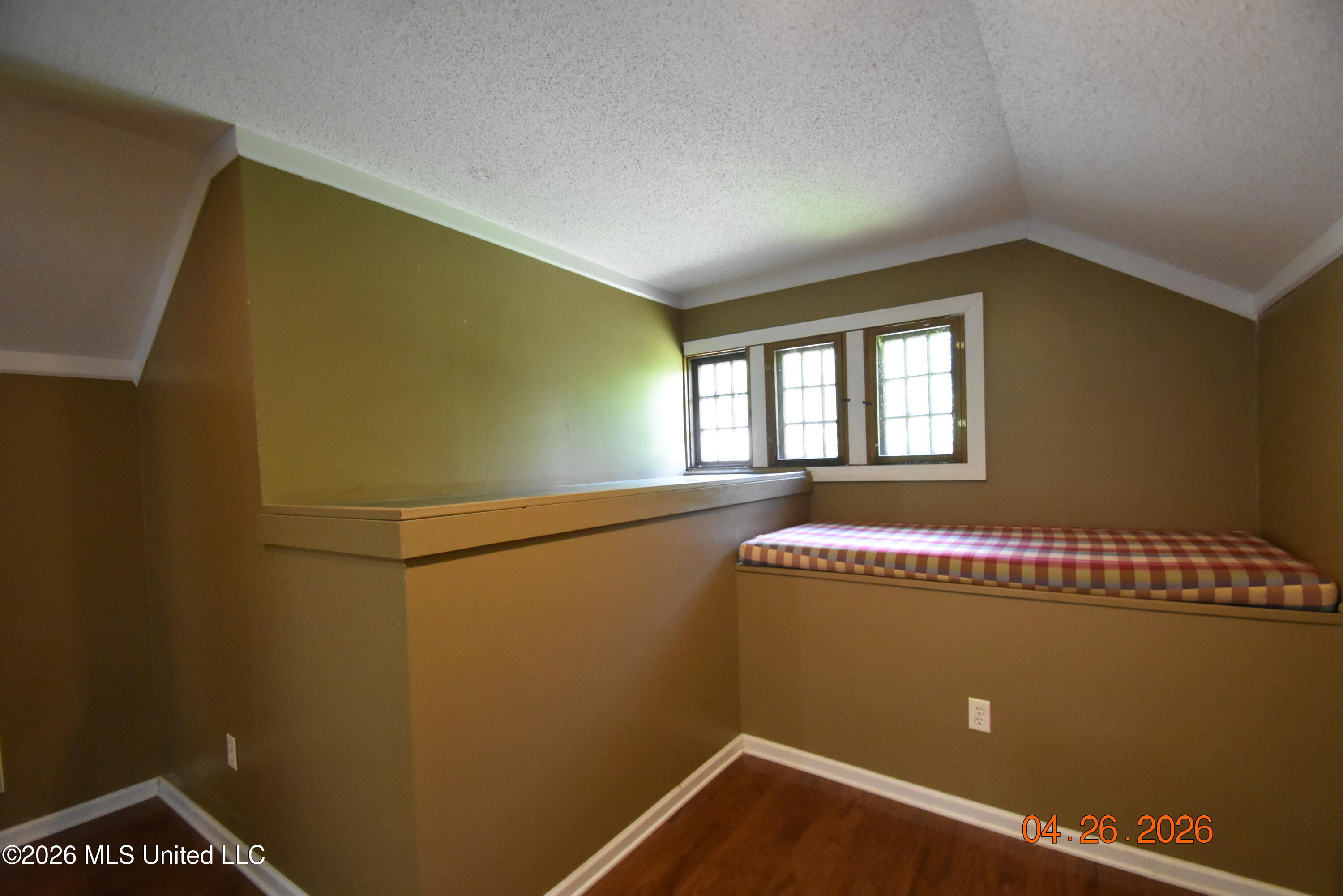 705 Grand Boulevard Property Photo 59