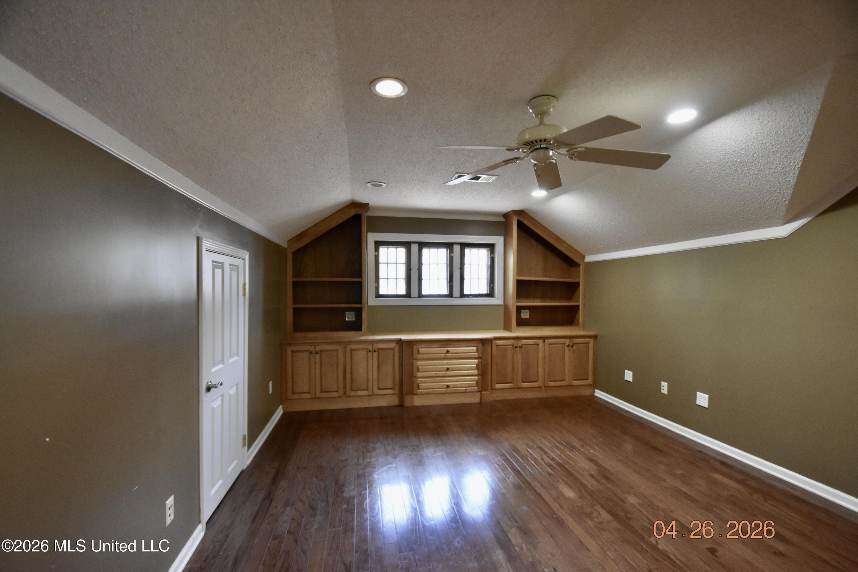 705 Grand Boulevard Property Photo 61