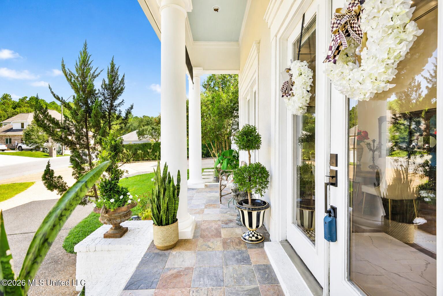 13086 Riverwalk Circle Property Photo 2
