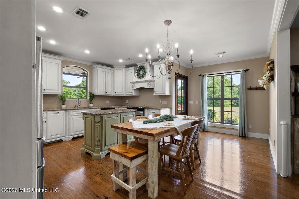 6310 Highway 145 Property Photo 9
