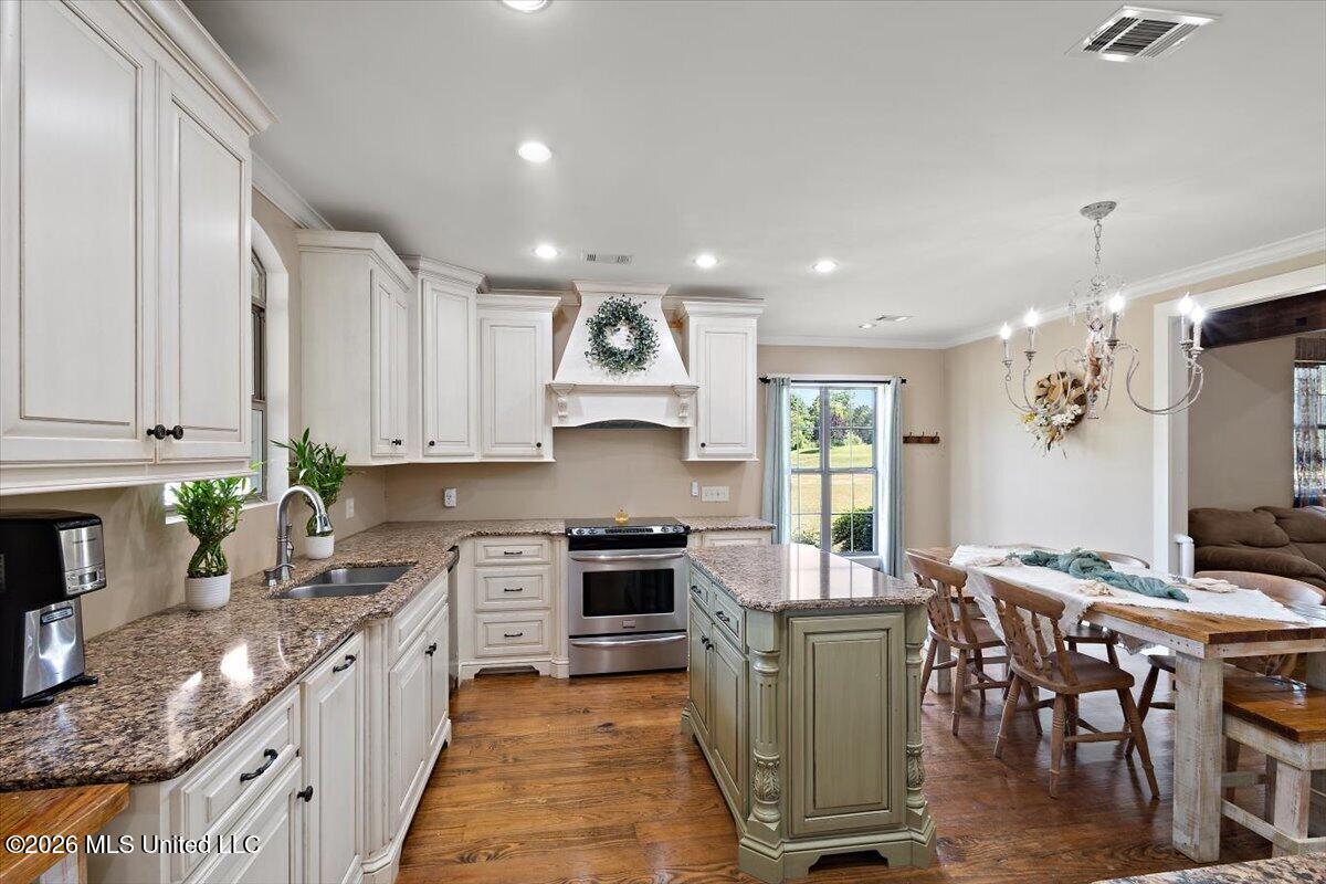 6310 Highway 145 Property Photo 11