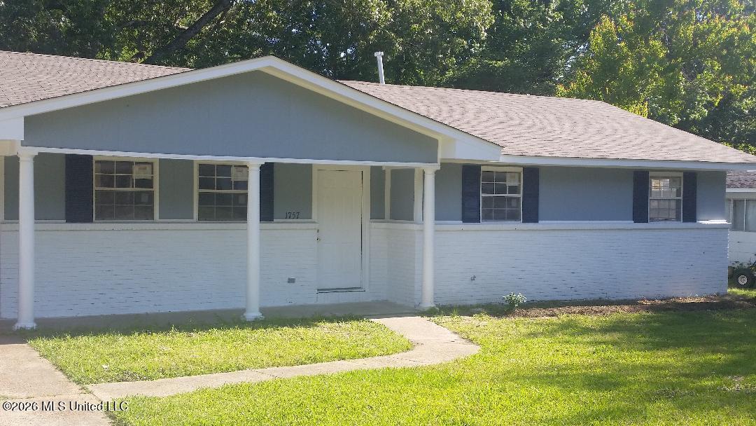 1757 Southhaven Circle Property Photo 1