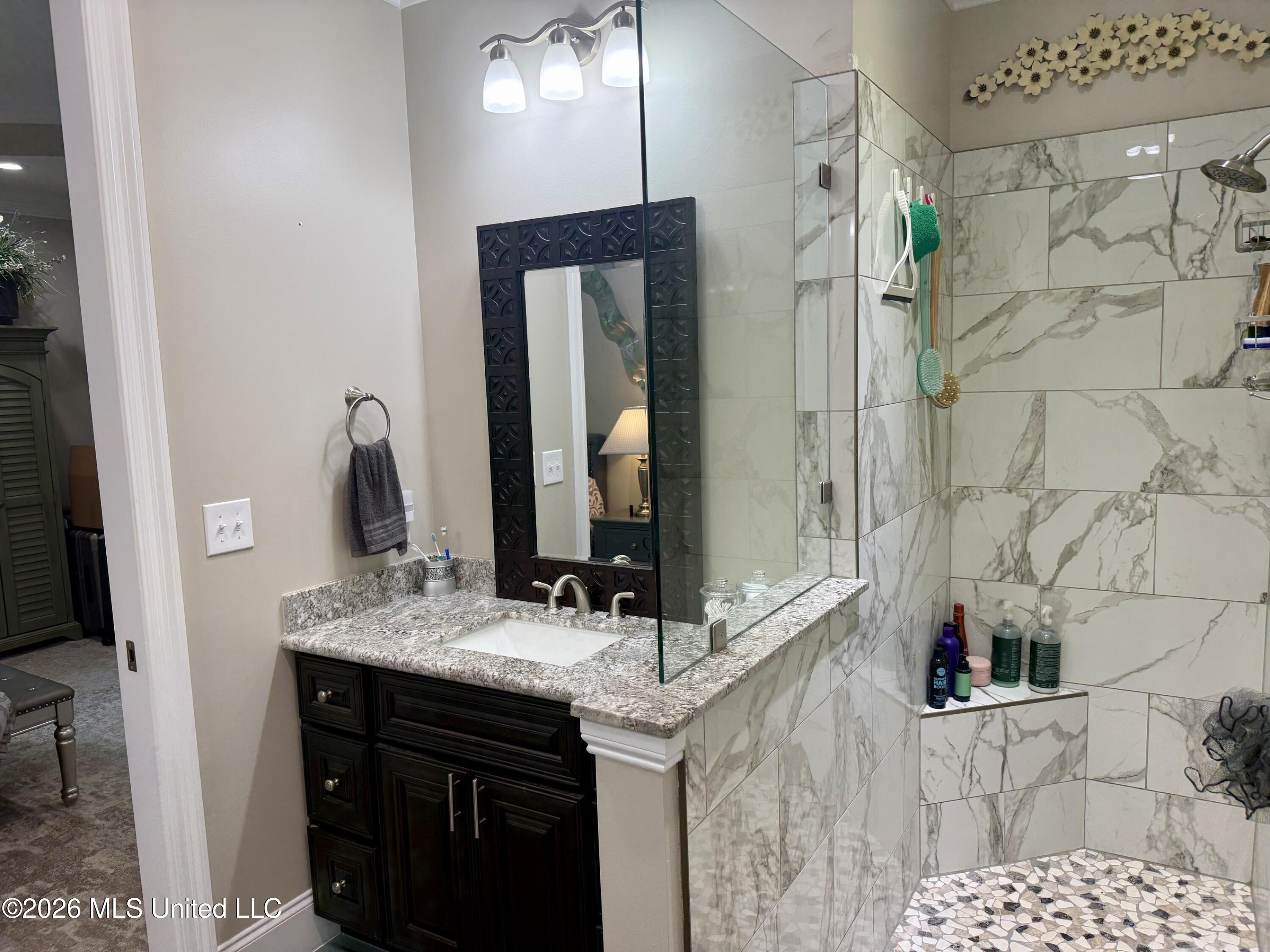 886 Maili Place Property Photo 10