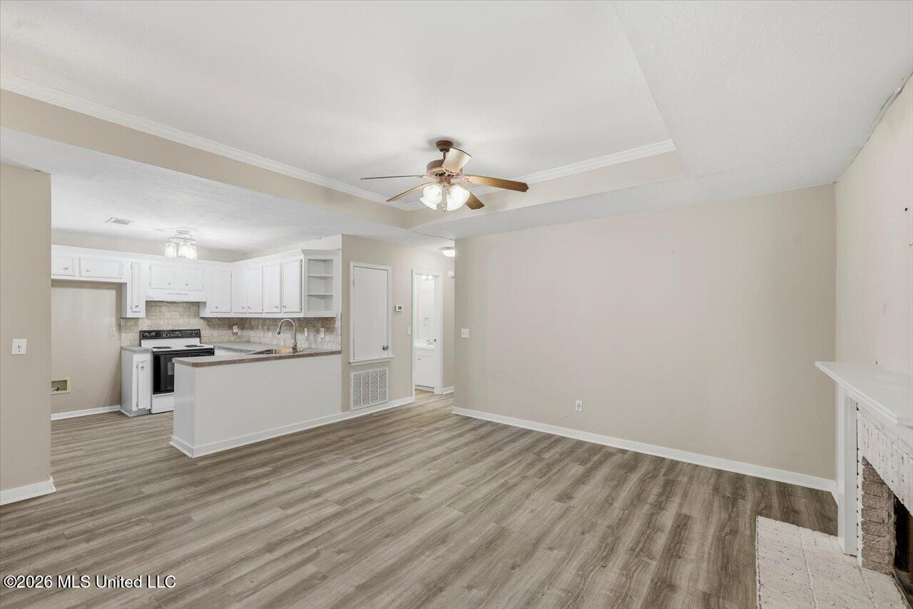 1427 Chelsea Lane Property Photo 7