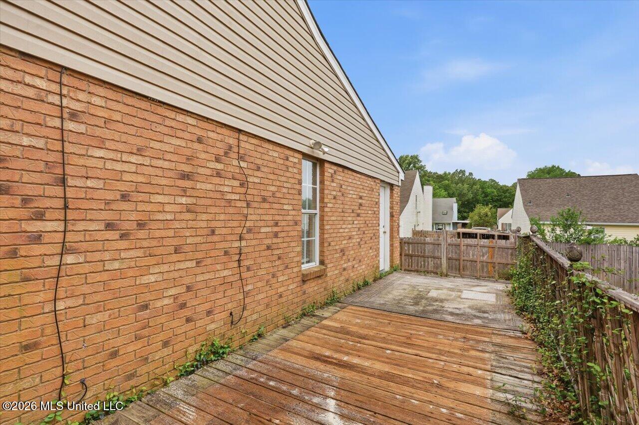 1427 Chelsea Lane Property Photo 27