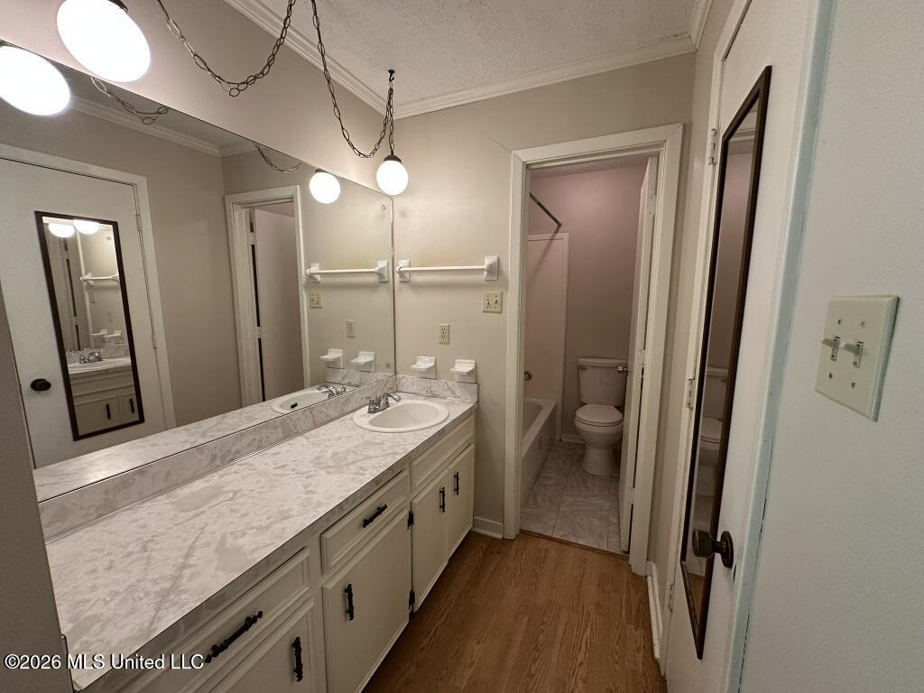 232 Forest Valley Drive Property Photo 9