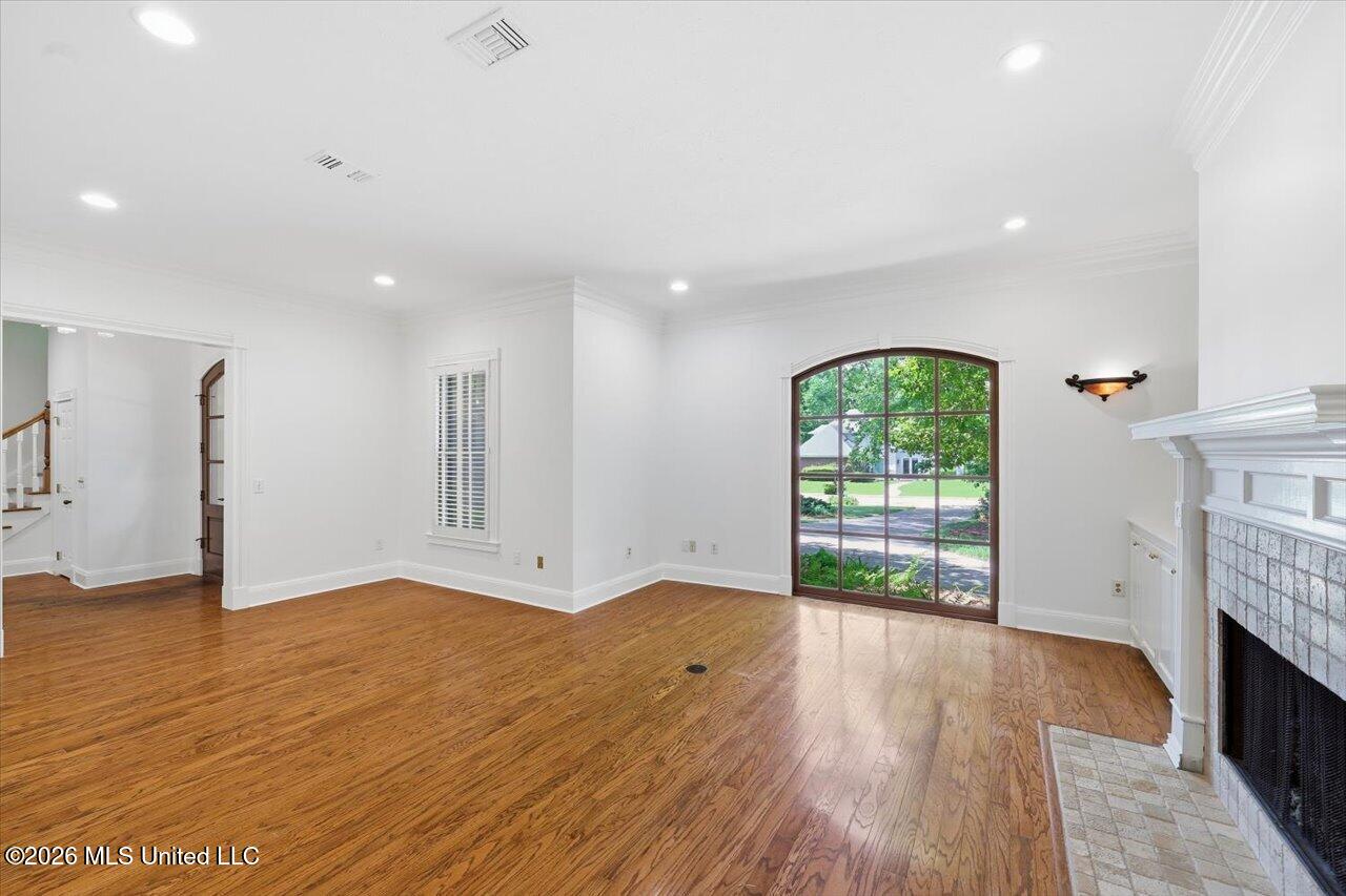 308 Oakmont Trail Property Photo 6