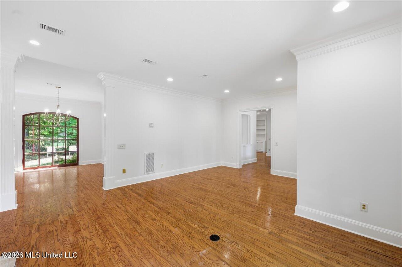 308 Oakmont Trail Property Photo 7