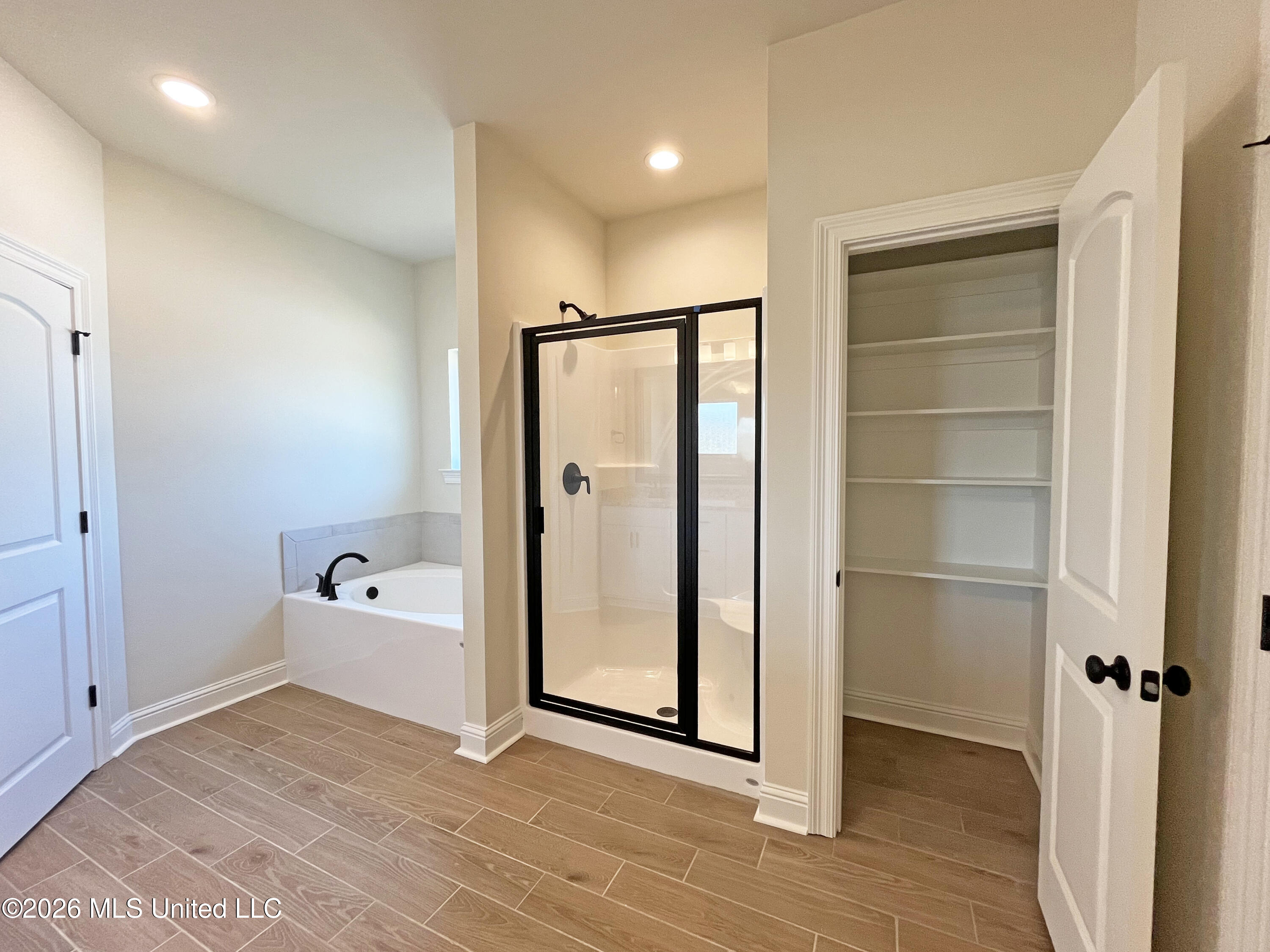 14388 Swan Ridge Circle Property Photo 11