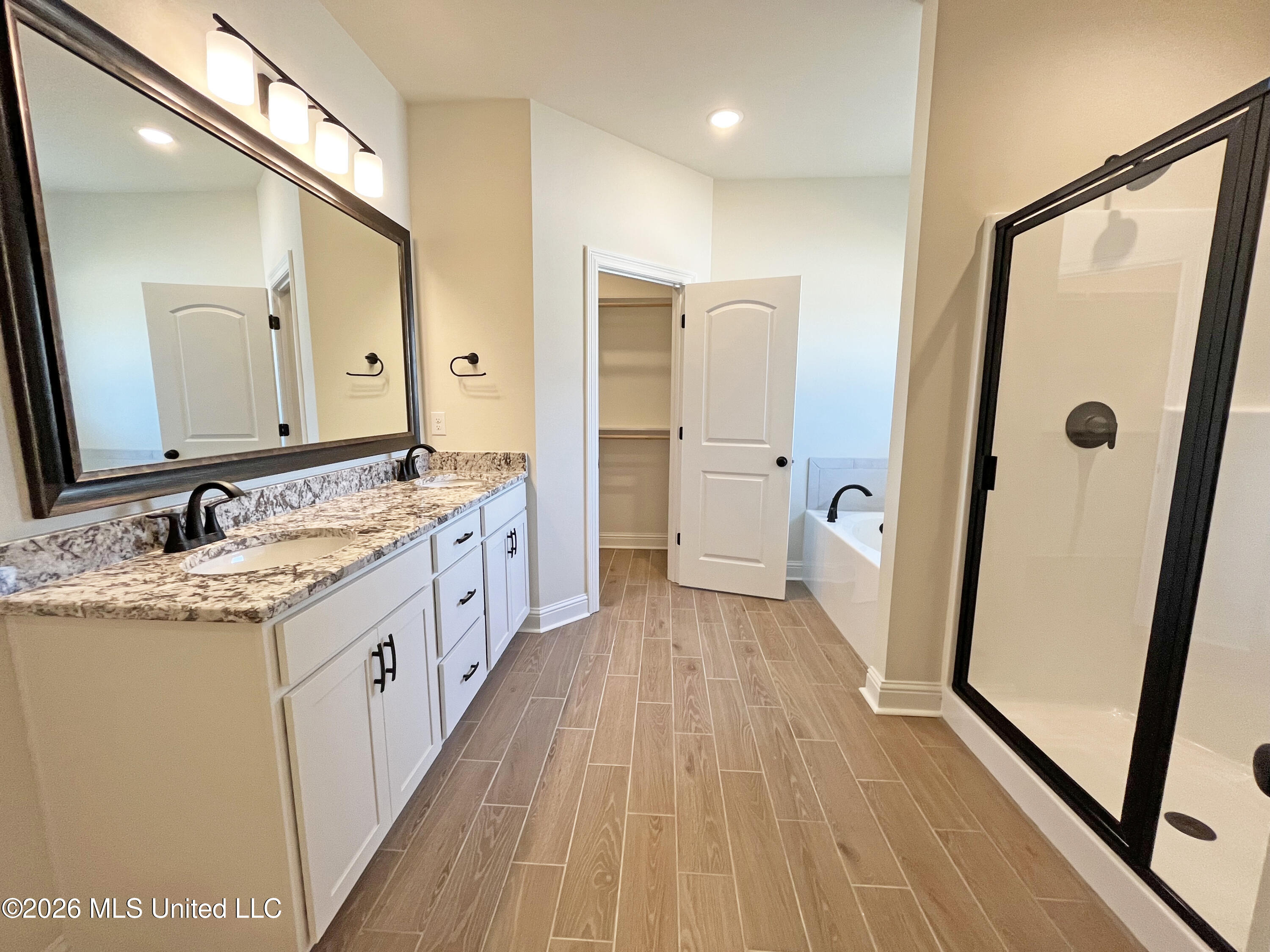 14388 Swan Ridge Circle Property Photo 12