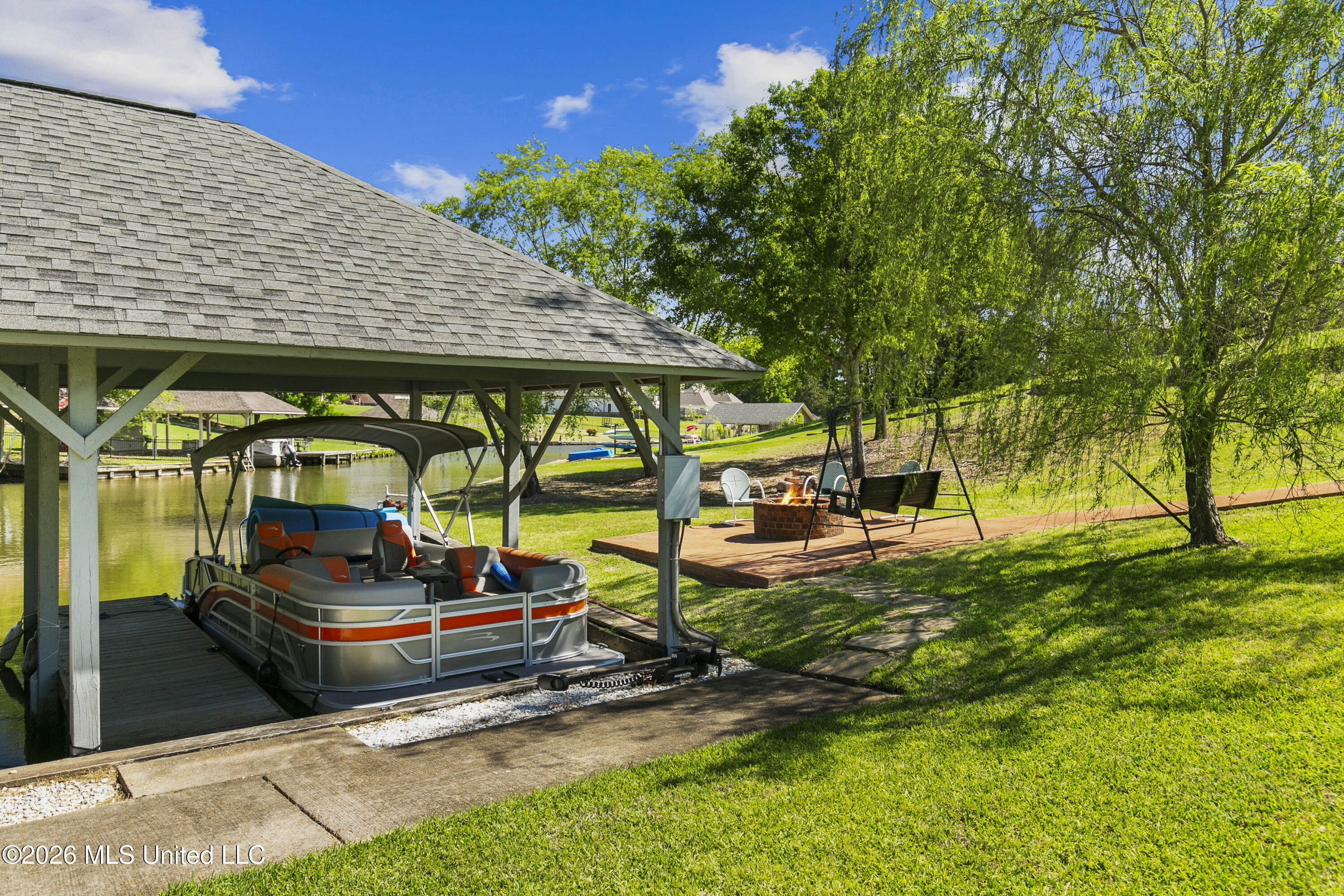 107 Beaufort Circle Property Photo 28