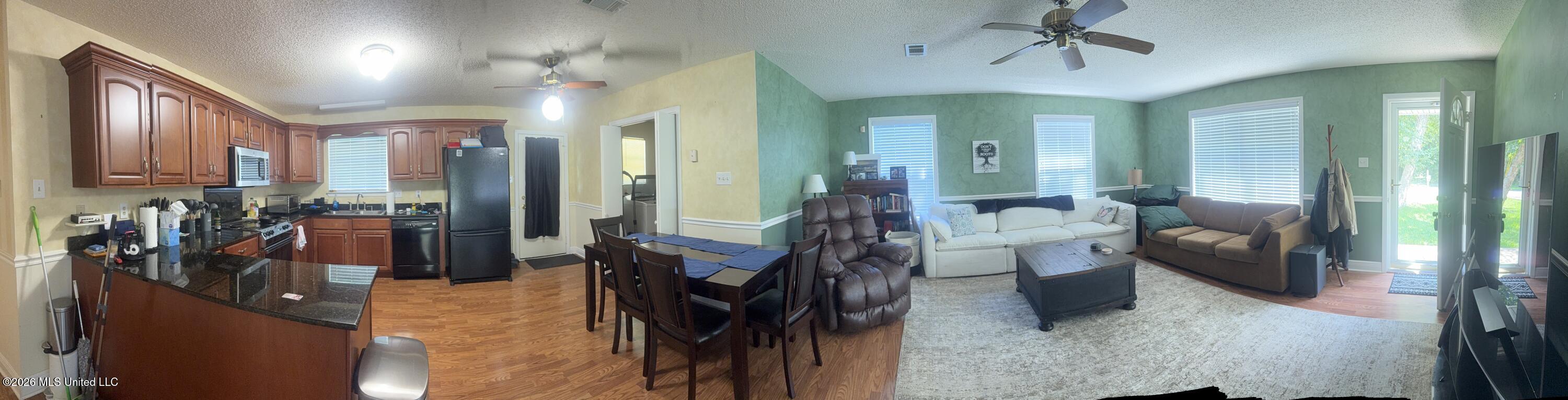 1716 Tradewinds Drive Property Photo 5