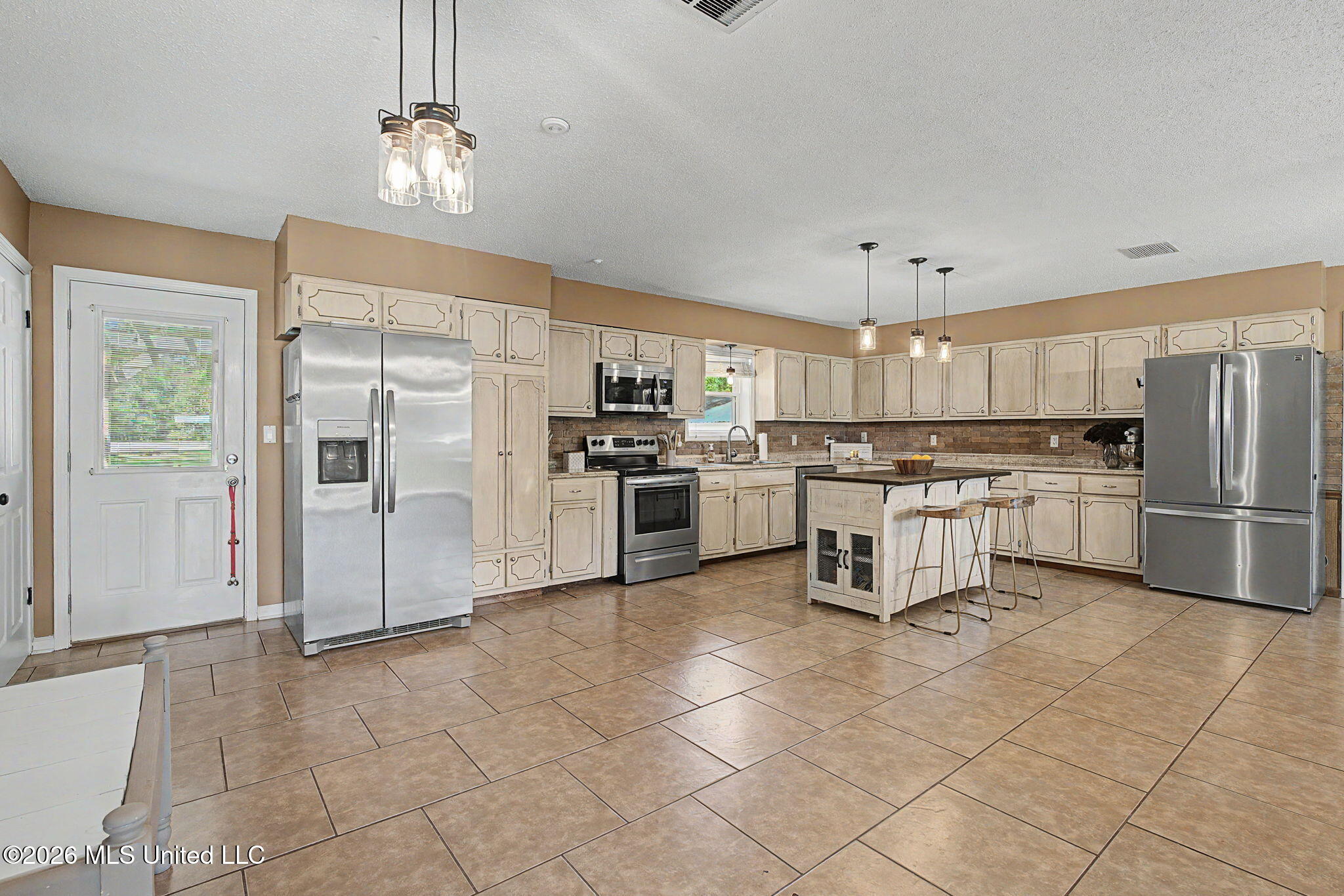 2125 Swinnea Road Property Photo 7