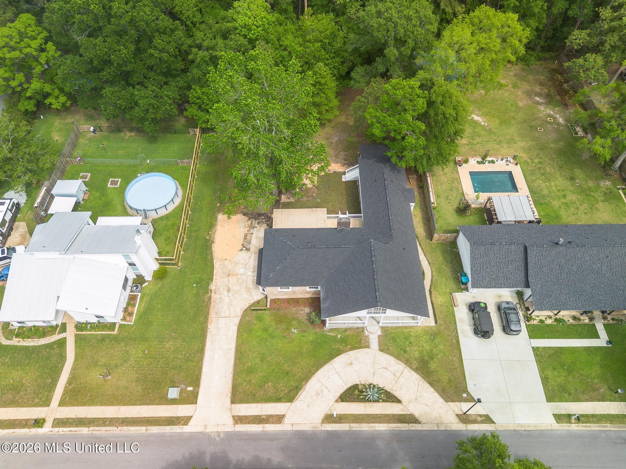 1348 Diller Road Property Photo 7