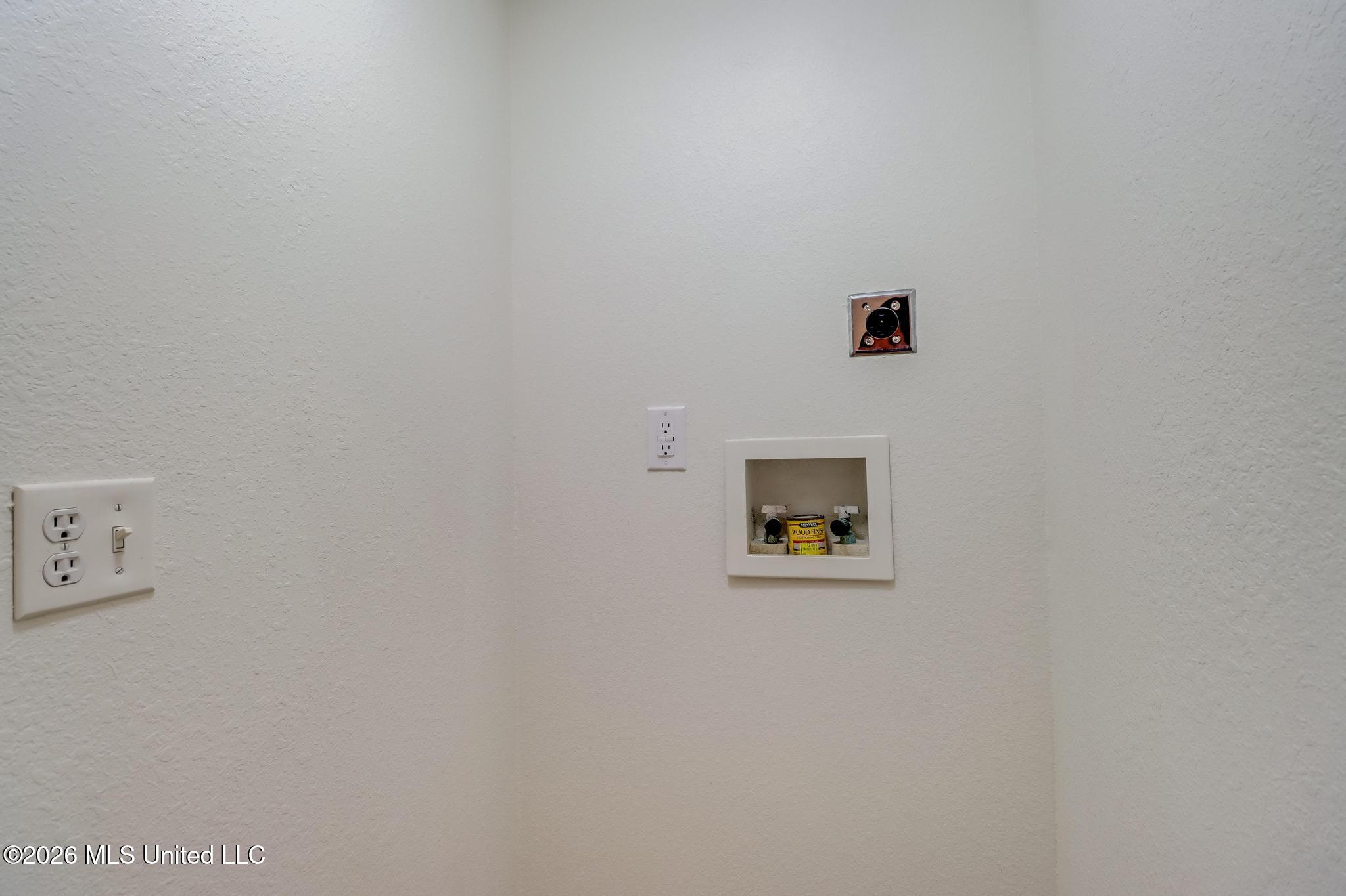 1348 Diller Road Property Photo 36