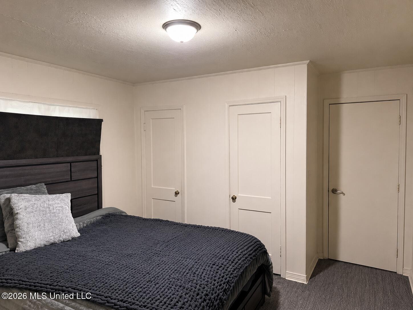 668 Broadmoor Drive Property Photo 6
