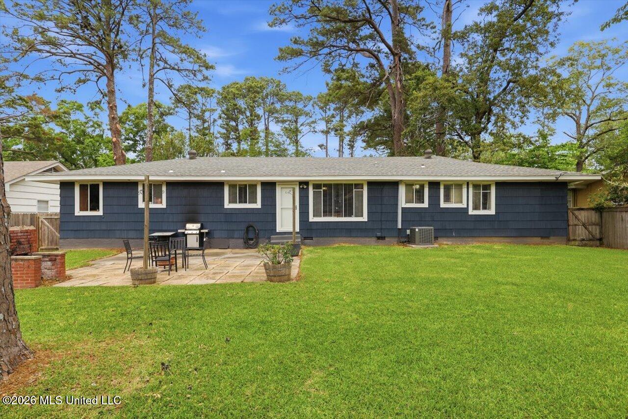 1055 Parkwood Place Property Photo 26