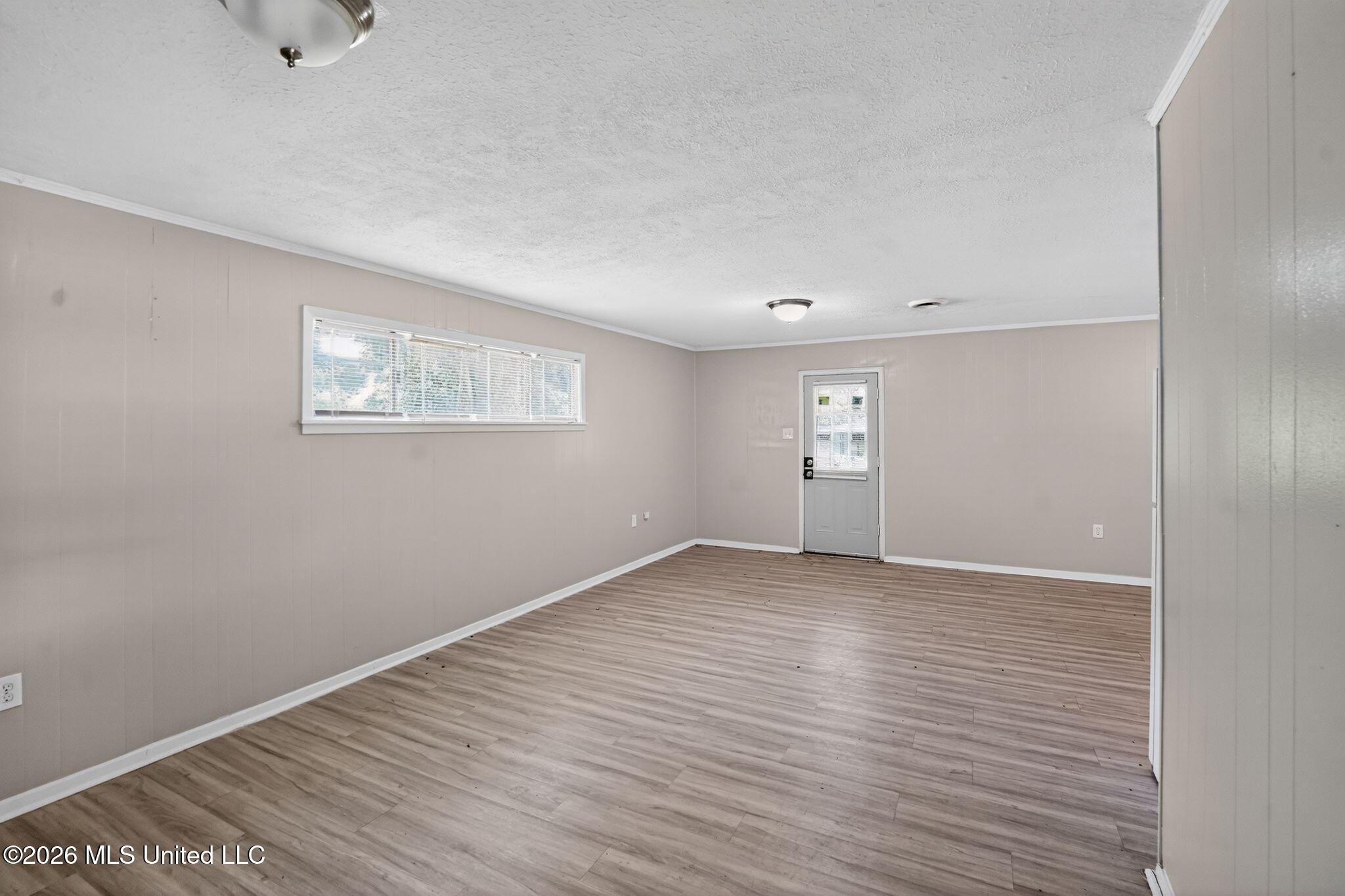 5730 Ne Imperial Drive Property Photo 19