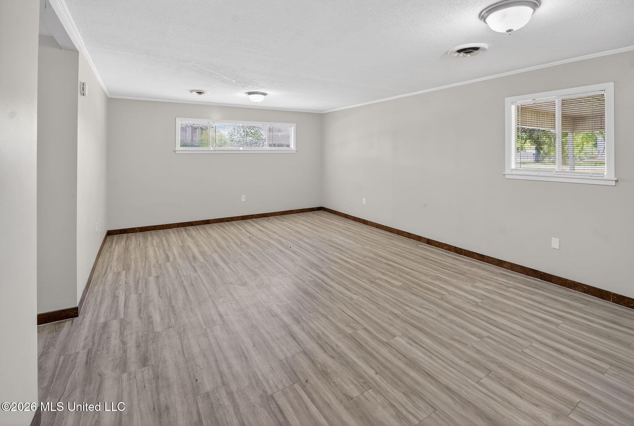 5730 Ne Imperial Drive Property Photo 29