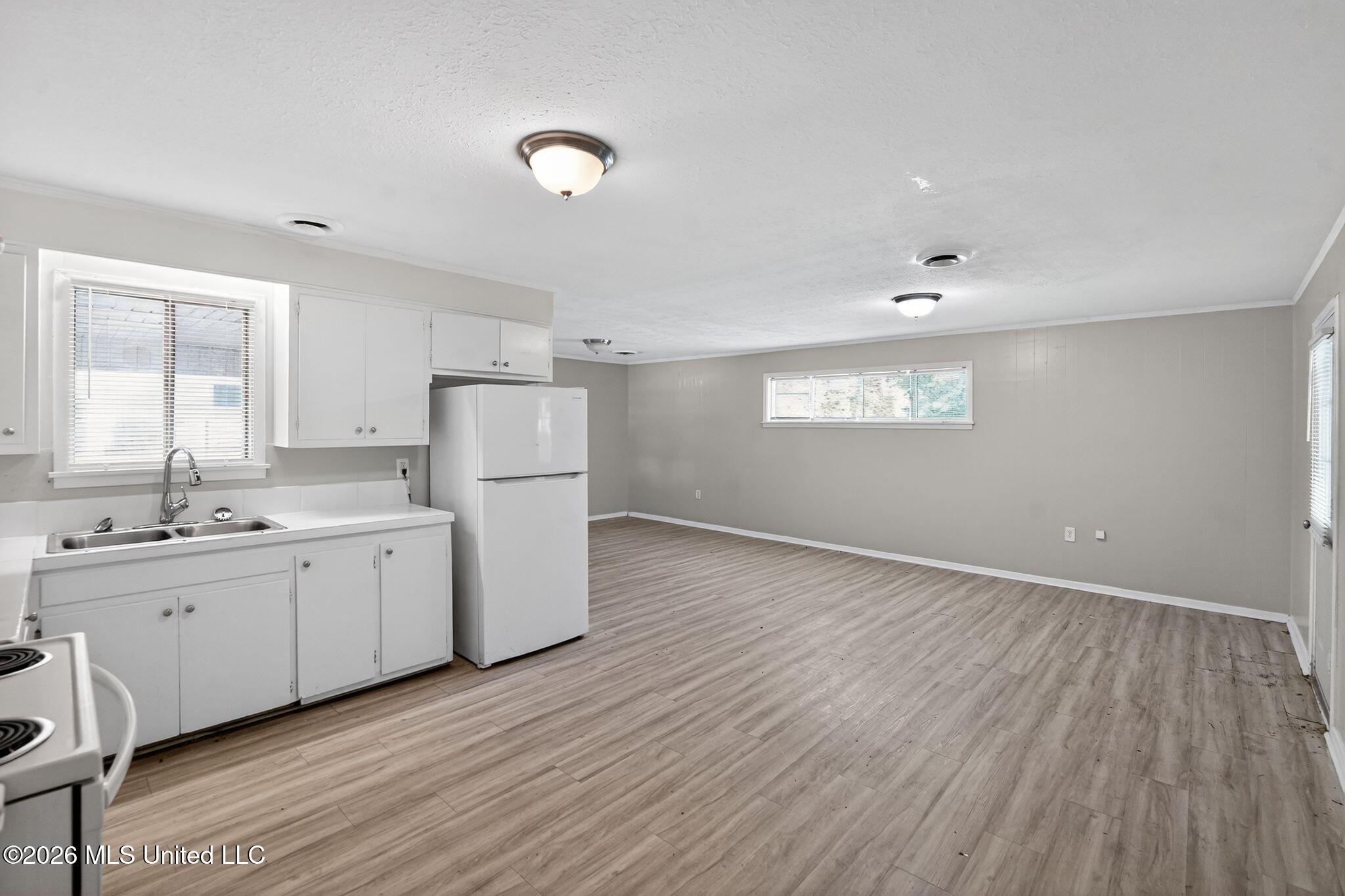 5730 Ne Imperial Drive Property Photo 31