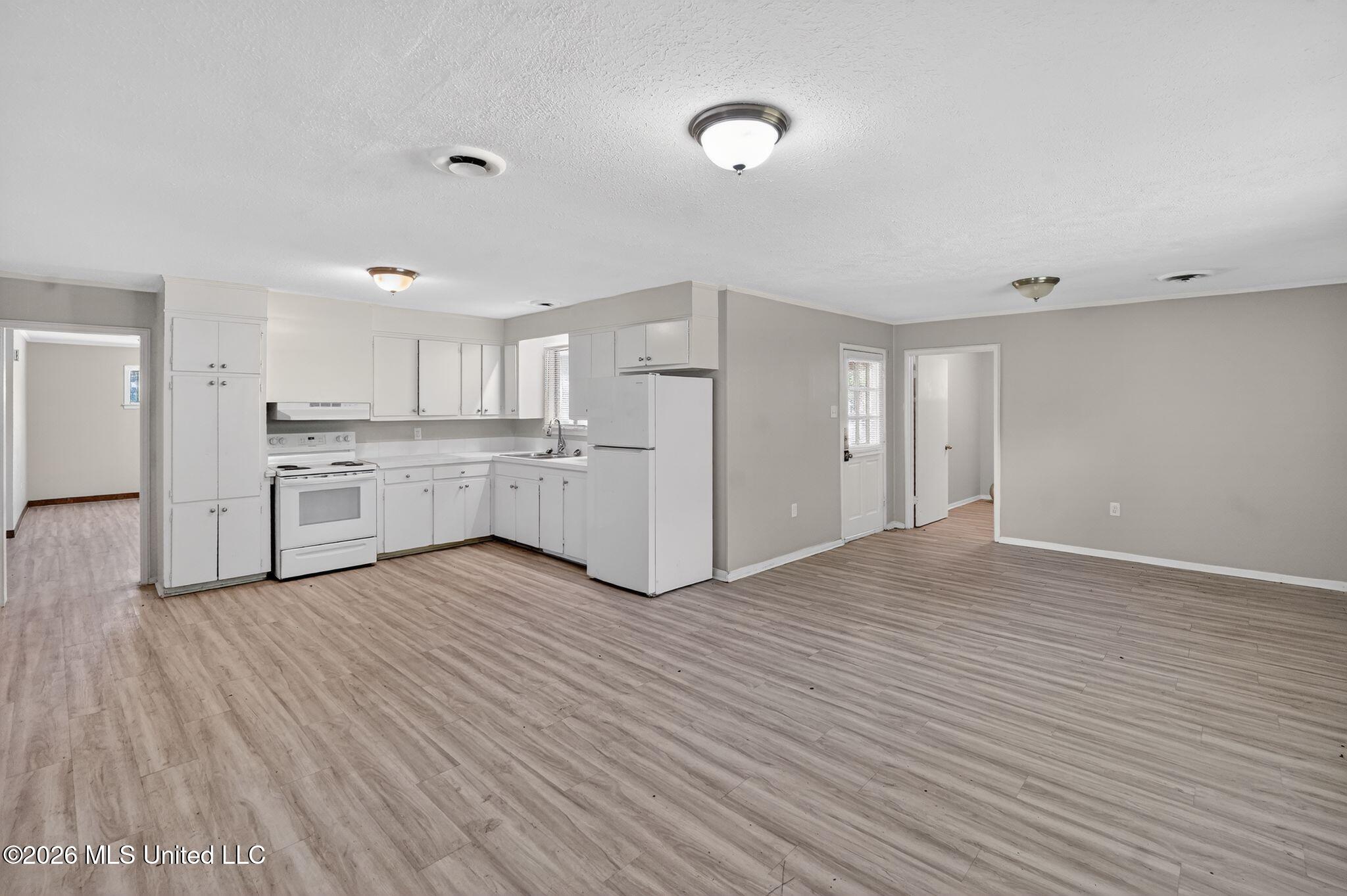5730 Ne Imperial Drive Property Photo 33