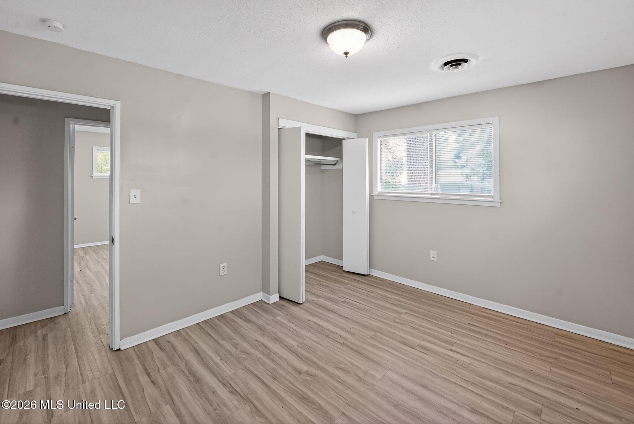 5730 Ne Imperial Drive Property Photo 36