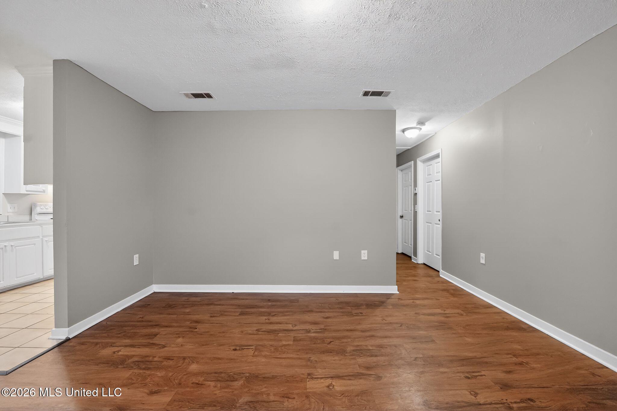 4090 Puckett Road Property Photo 16