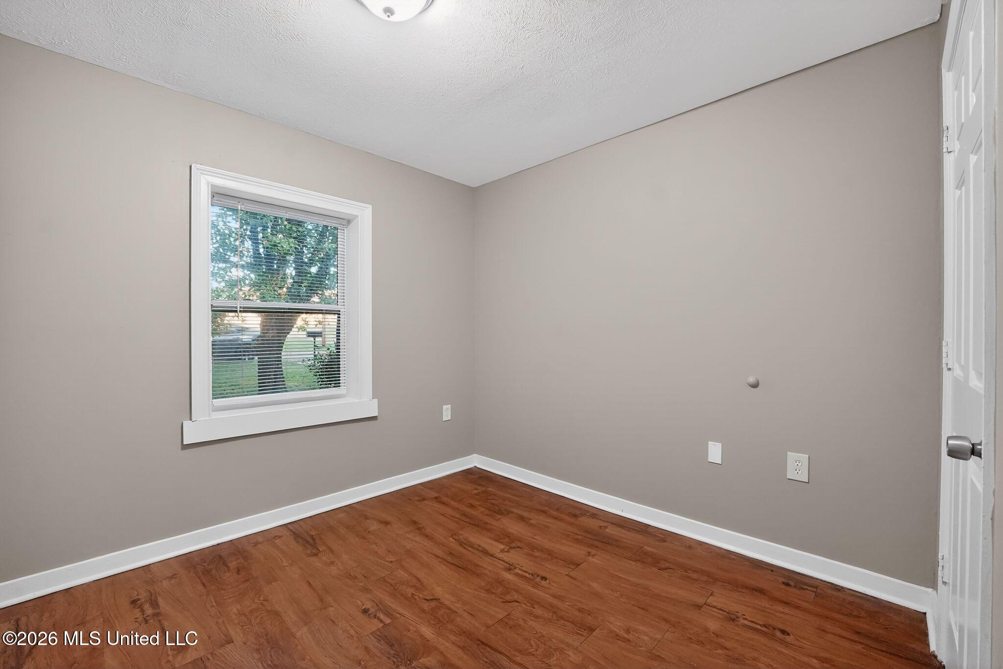4090 Puckett Road Property Photo 17