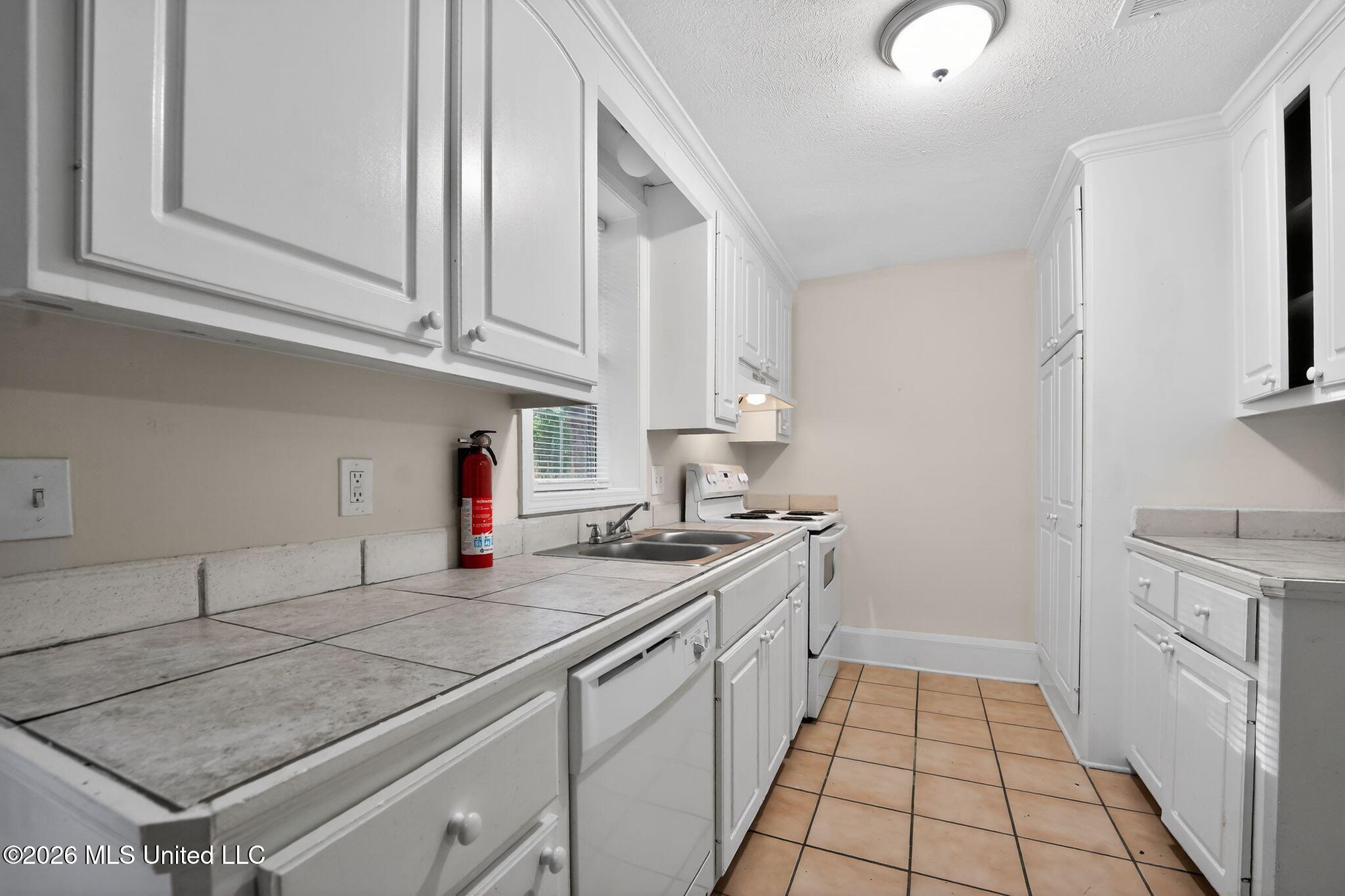 4090 Puckett Road Property Photo 23
