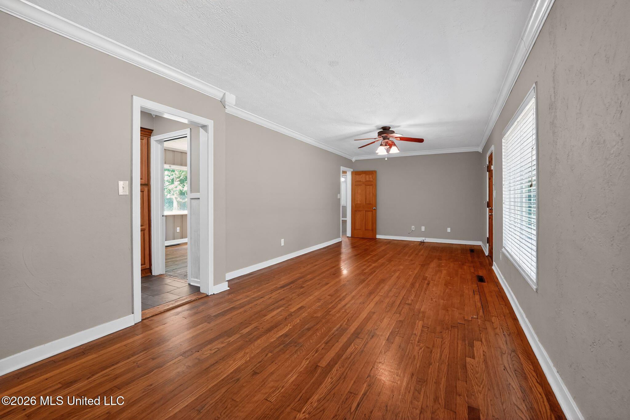 1639 Lockwood Avenue Property Photo 5