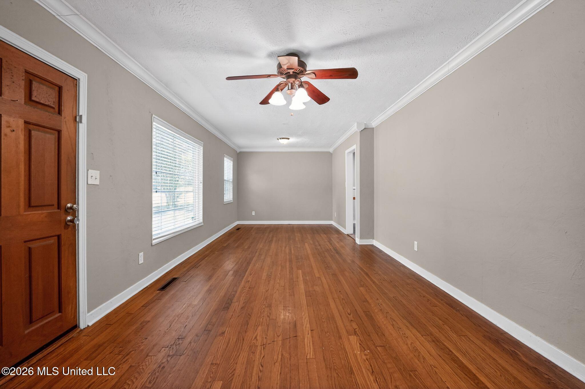 1639 Lockwood Avenue Property Photo 6