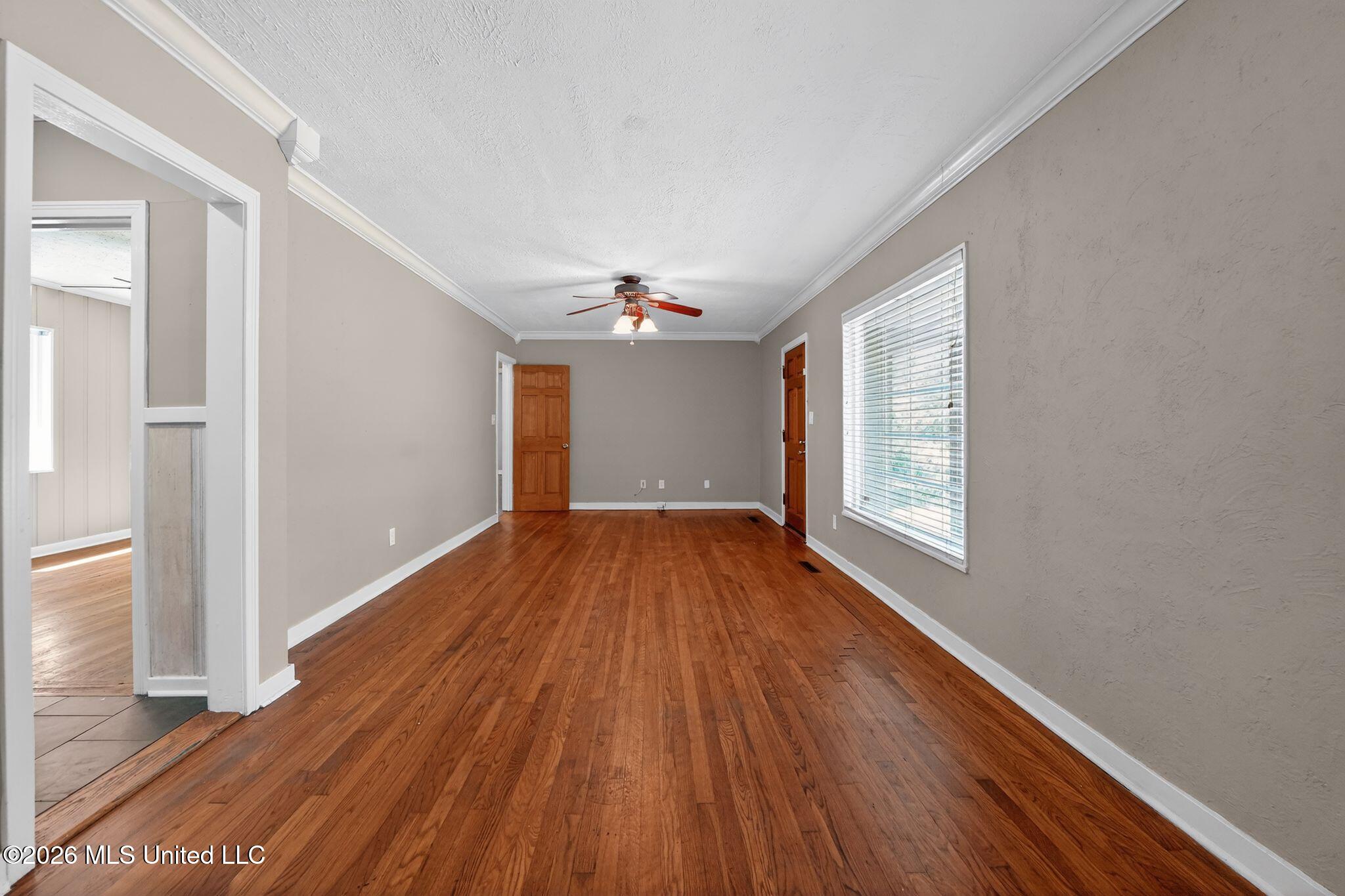 1639 Lockwood Avenue Property Photo 9