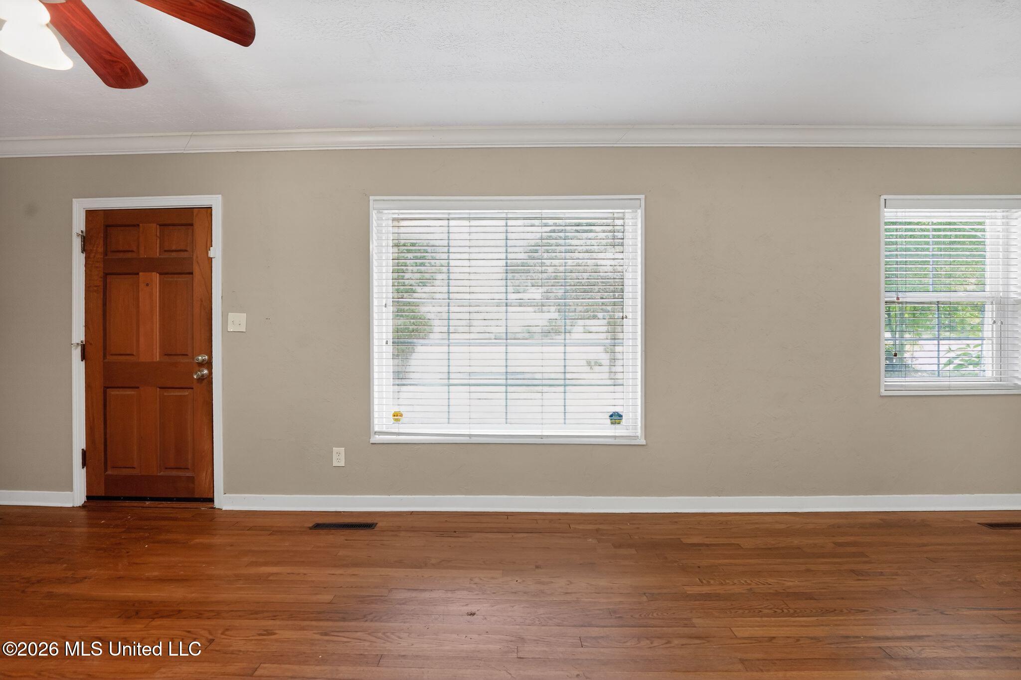 1639 Lockwood Avenue Property Photo 10